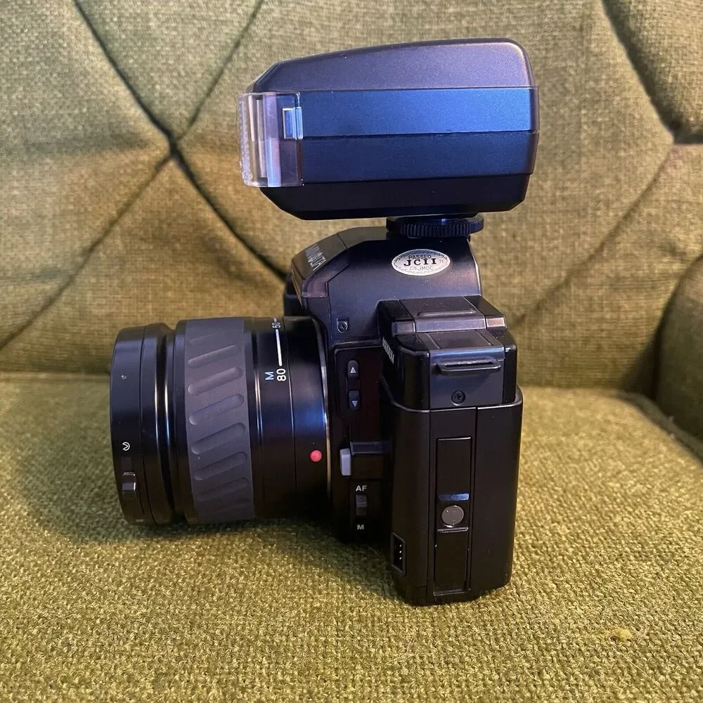 Vintage 1986 Minolta Maxxum 5000 AF SLR 35mm Film Camera - Maxxum 46mm Lens